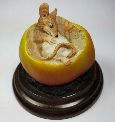 Lovely country artists mouse - lovely,