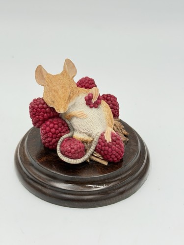 Country artists england mouse - country,